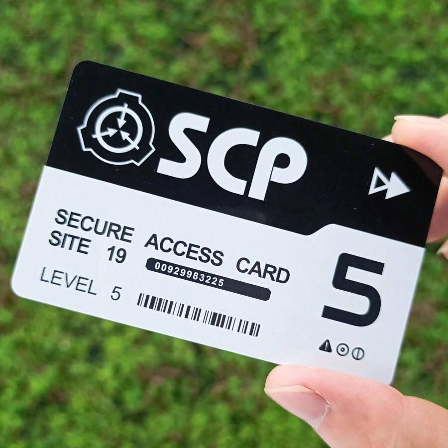 SCP Secure.Contain.Protect 1 Pieza Tarjeta De Acceso De Juego De Rol Scp Foundation Id Key Card Nivel 3-5 - Blanco y Negro - Ver 1