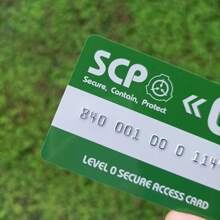 SCP Secure.Contain.Protect 1 Tarjeta De Autorización De Seguridad De Nivel 0 De La Fundación Scp Para Cosplay, Juegos De Rol Y Nivel De Acceso - Verde - Ver 2