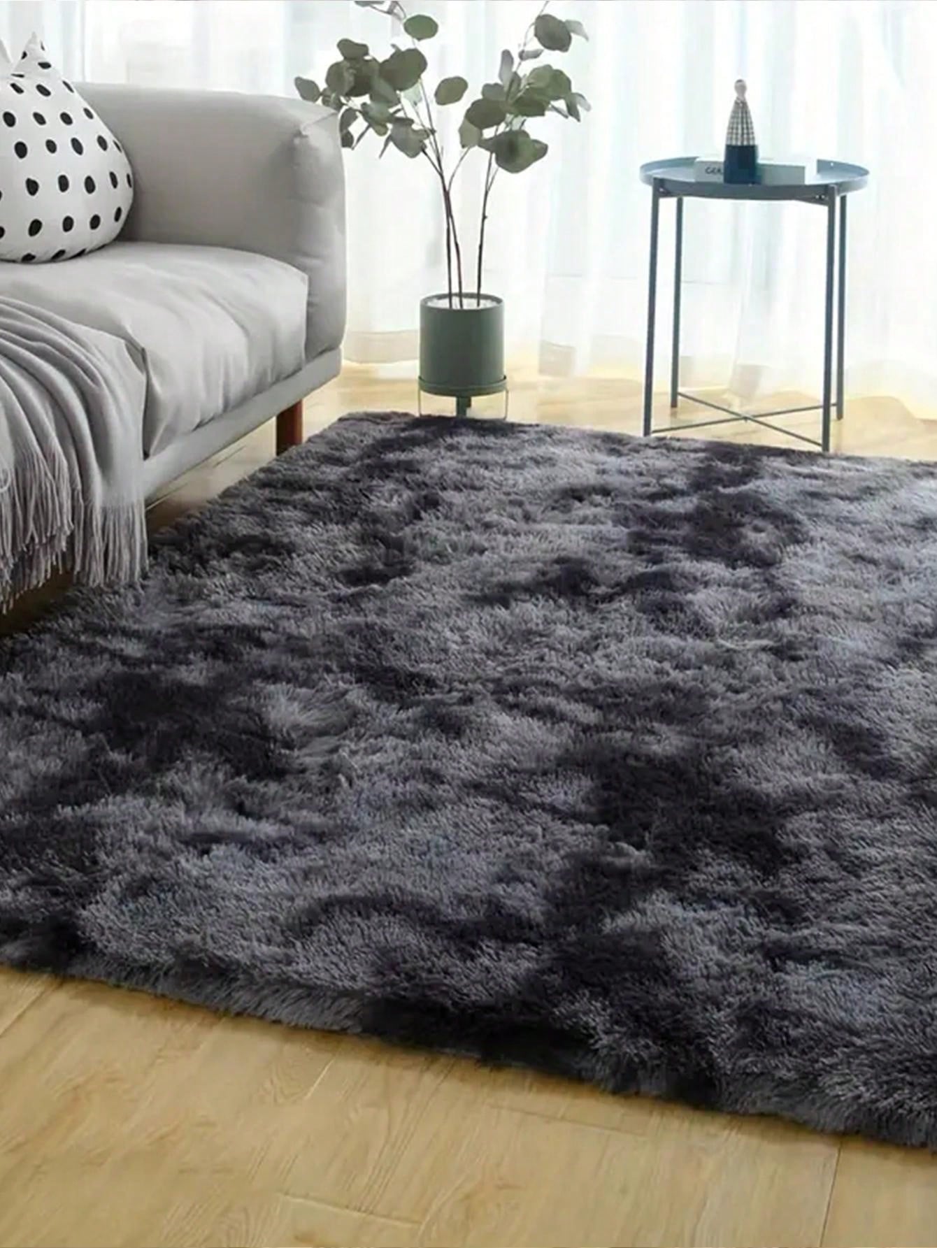 Solid Fuzzy Rug SHEIN EUR