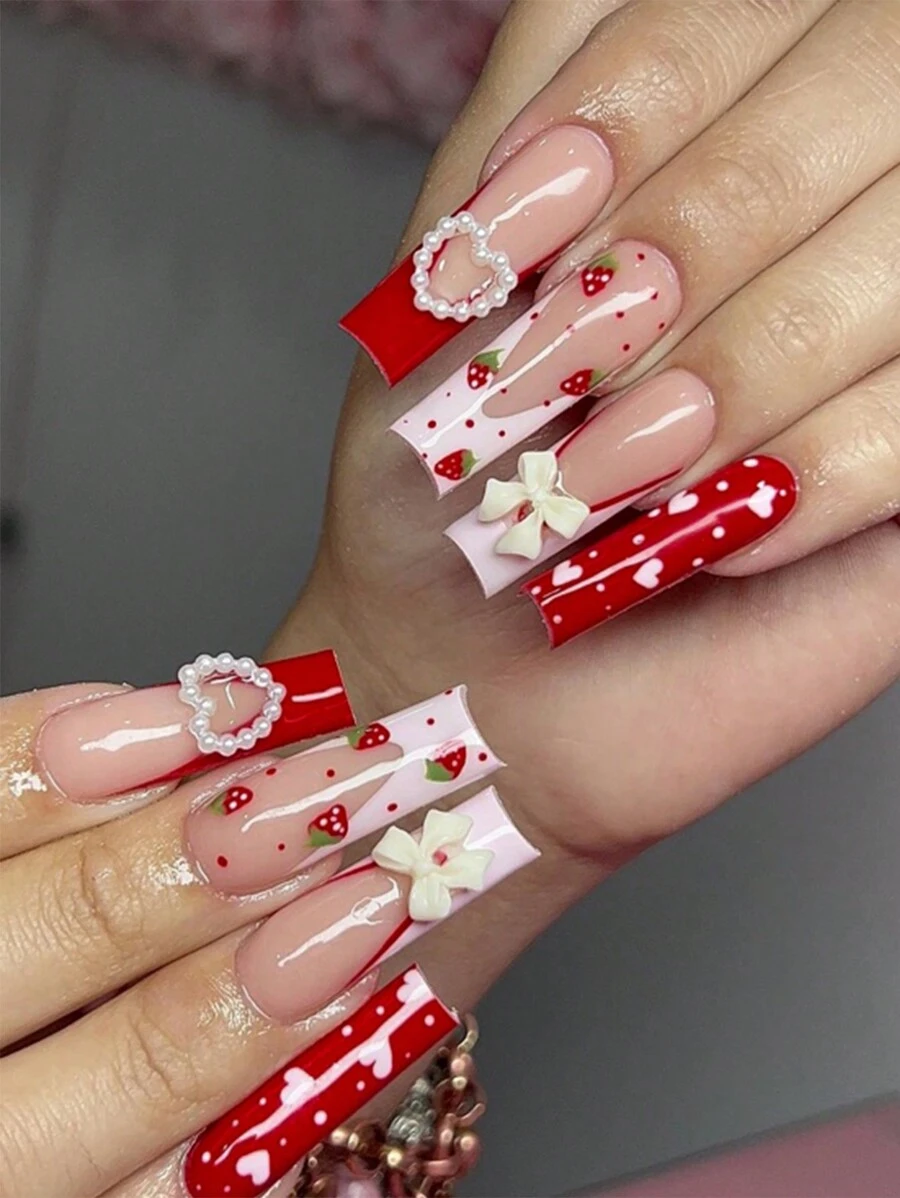 24入組棺材設計全覆式假指甲，草莓印花，心形和蝴蝶結裝飾，可拆式修甲套件，適用於派對和日常乾貼指甲，美甲用品，女性適用 - 彩色 - 查看 1