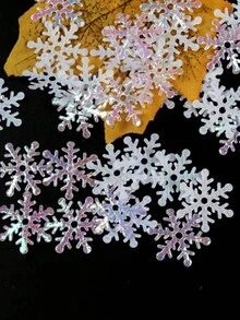 1包亮白色雪花剪纸，约300片，适用于婚礼、派对装饰、DIY圣诞装饰品、圣诞家居装饰、圣诞礼物、圣诞摆件 - 白色 - 查看 7