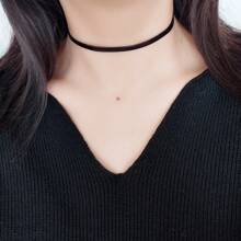 黑色