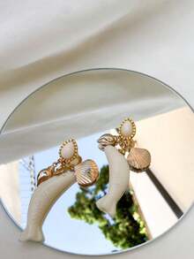 Stud Earrings - 黑與白 - 查看 3