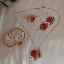 5入組不鏽鋼空心楓葉設計珠寶套裝,包括項鍊、耳環、戒指、手鐲和鎖骨鏈 - 金色 - 查看 4