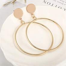 1對女士金色金屬幾何圓盤和圓形極簡主義耳環,適用於婚禮、宴會、派對和日常使用