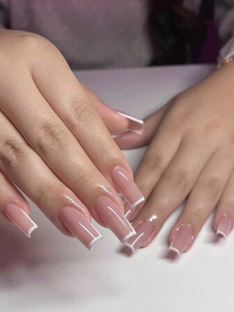 24 piezas de uñas postizas francesas blancas en forma de ataúd elegante + 1 pieza de lima de uñas + 1 pieza de pegamento gelatinoso. Suministros de uñas de prensado uñas falsas uña falsa uña acrílica