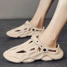 Sandalias huecas informales y modernas para hombre, zapatos de playa, zapatillas de exterior de de estilo coreano para el hogar