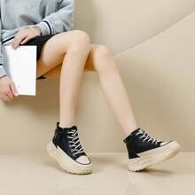 韓國風格時尚厚底爸爸鞋女款,新款休閒潮流設計,增高運動休閒鞋 - 黑色 - 查看 7