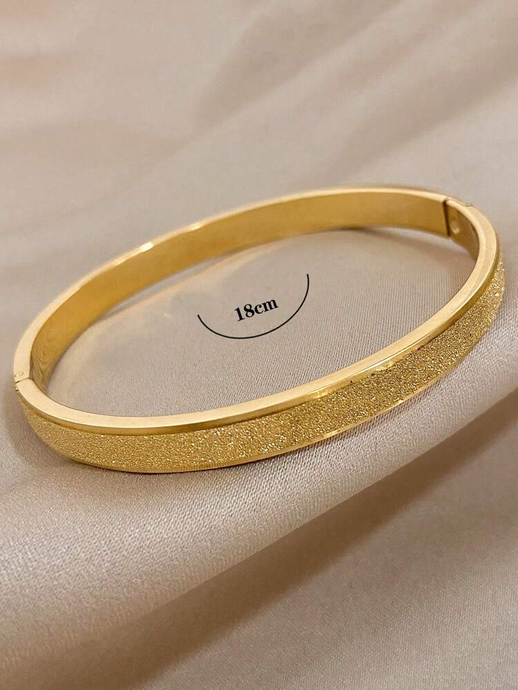 1pc Minimalist Matte Gold Stainless Steel Bangle Bracelet, Unisex, Fashionable & Lightweight, Open-Ended Design