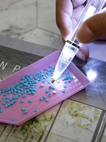 Diamond Painting Pen With Led Light - Clear - View 3