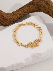 1 套時尚金色銅蝴蝶形狀和全水鑽裝飾手鍊、耳環和項鍊套裝,適合女士日常佩戴、生日禮物和高端節日禮物