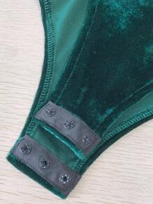 One Piece Green Velvet Halloween Bodysuit With Strapless Detail - Dark Green - View 5
