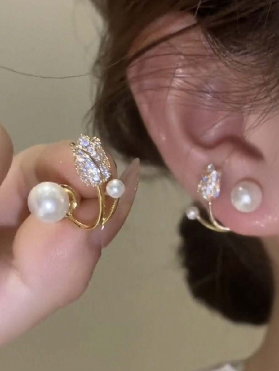 1pair Tulip & Pearl & Rhinestone Stud Earrings - Suitable For Bridal Wear, Wedding & Date - Gold - View 1
