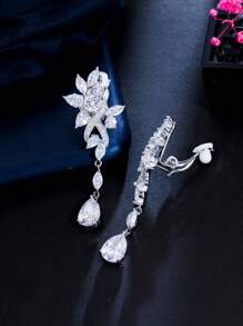 1 Pair No Ear Hole Design Cubic Zirconia Flower & Leaf Drop Style Clip-On Earrings For Women Wedding/Bridal Party, Without Piercing Valentines,Mom,Mother,Mother's Day,Gift
