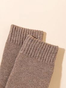 2pcs Men's Thickened Wool Socks For Autumn And Winter, Solid Color With Plush Sole, Vintage British Style, Suitable For Daily Use - Dark Grey - View 2