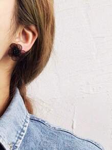 1pair Elegant Black Flower Shaped Stud Earrings Suitable For Women To Wear In Any Occasion Valentines,Mom,Mother,Mother's Day,Gift - Black - View 4