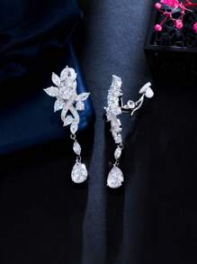1 Pair No Ear Hole Design Cubic Zirconia Flower & Leaf Drop Style Clip-On Earrings For Women Wedding/Bridal Party, Without Piercing Valentines,Mom,Mother,Mother's Day,Gift