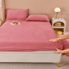 1pc Anti-Slip Velvet Fitted Sheet, Soft And Comfortable, Anti-Static, Non-Shedding, 360 Degrees Wrapped, No Fluorescent Agent, Suitable For Bedroom, Guest Room, Dormitory, Family Use - Hot Pink - View 6