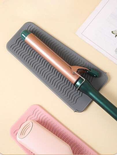 1 pezzo Borsa termica colorata come caramella per piastre arricciacapelli, realizzata in morbido silicone, può essere appoggiata sul tavolo senza bruciare, ideale per la conservazione in varie scene come in borsa, valigia, armadio, facile da trasportare.