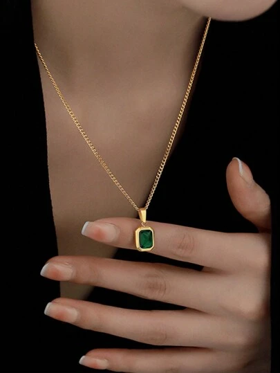 1 件复古祖母绿宝石吊坠项链、毛衣链