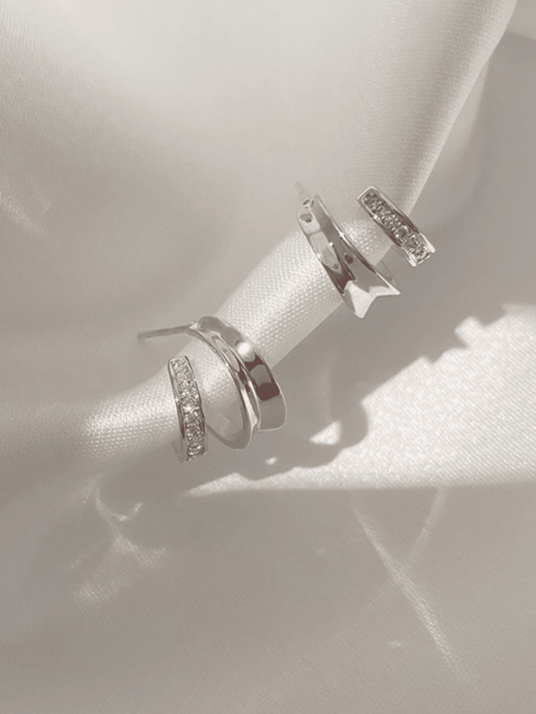 A Pair Of And Fashionable Women's Double-Layer C-Shaped Earrings, Earrings Inlaid With Super Shiny Cubic Zirconia Earrings, Copper-Plated Silver, Niche Creative Design, Elegant Half-Circle Earrings, School Sweet And Cool Hot Girl Ear Jewelry, Suitable For Women's Daily Wear Accessories