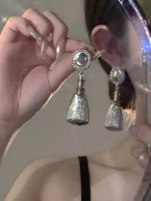 MESTILO 1雙誇張金屬質感城堡形耳墜合適的適用於女性日常穿著 - 銀色 - 查看 3