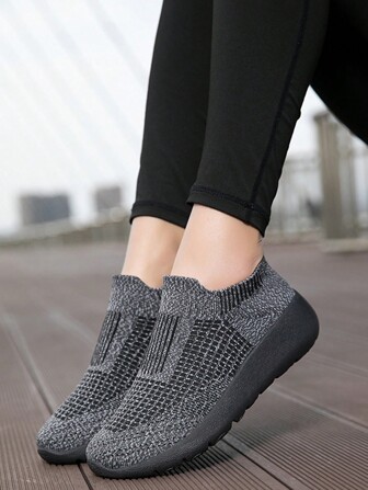 Autumn New Style Women's Sock Sneakers With Soft & Breathable Mesh Upper And Comfortable Walking Outsole