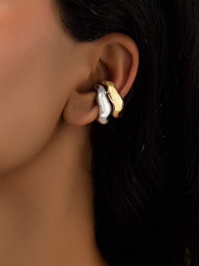 Set de 2 piezas de aretes metálicos dorados y plateados para mujeres