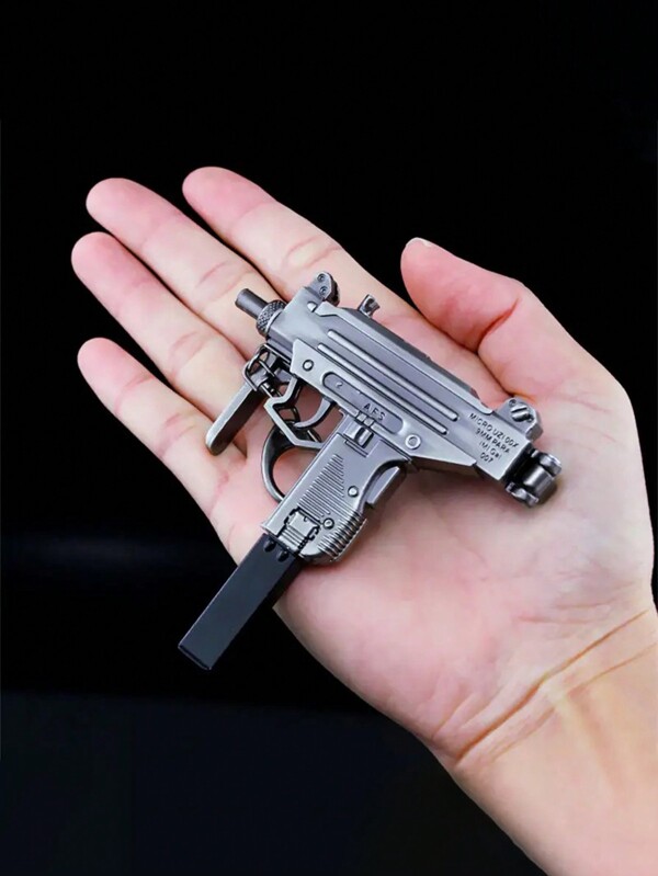 1 Stück 1: 3 Skala Metall Uzi Maschinenpistole 5.91 Zoll Miniatur Pistolenmodell Schlüsselanhänger Anhänger Handwerk Geschenk Für Geburtstag