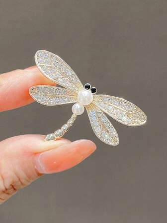 1pc Cute Dragonfly Brooch For Women's Suit, Lovely Pendant Fixing Clothes Daily Accessory Lady Gift