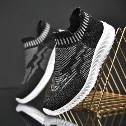 Breathable Plus Size Fabric Women's Sock Shoes, Round Toe Slip-on Outdoor Casual Sports Sneakers, Lightweight, Comfortable, Shock-absorbing And Easy To Wear, Black Running Shoes