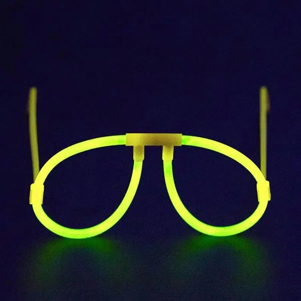 100pcs Glow Sticks Party Supplies - 8 Inch Glow In The Dark Light Up ...