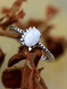 1個復古925銀半月形月亮石和白色蘇黎世鑽石點綴的女戒,訂婚,婚禮禮物