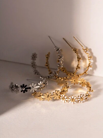 Uworld 1pair Chunky Flower Decor Stainless Steel Cuff Hoop Earrings Women Floral Design Holiday Vacation Daily Wearing Waterproof Jewelry Valentines,Mom,Mother,Mother's Day,Gift