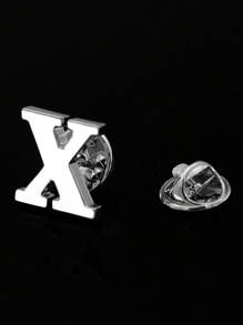 1個簡約時尚的男士字母造型胸針