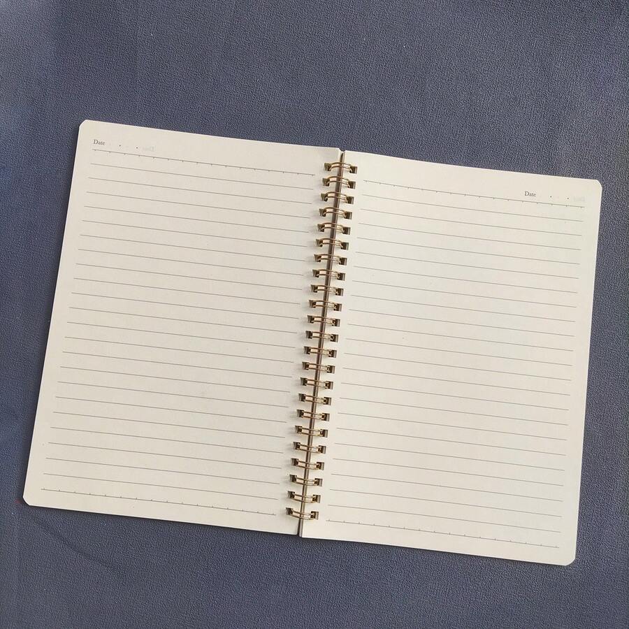 1本螺旋裝訂的筆記本,內頁有水平線條,非常適合記錄日記 - 棕色 - 查看 1
