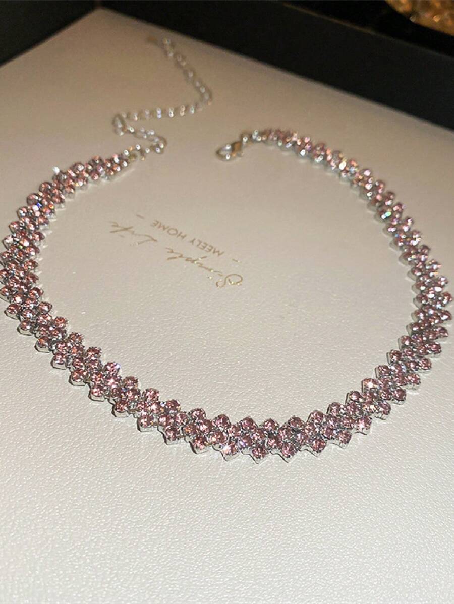 Fashionable Pink Chain Collar Necklace Suitable For Daily Wear And Gift-giving On Festivals