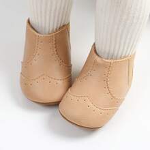 2023 秋冬卡其色婴儿靴，婴儿软底保暖雪地靴，幼儿学步鞋