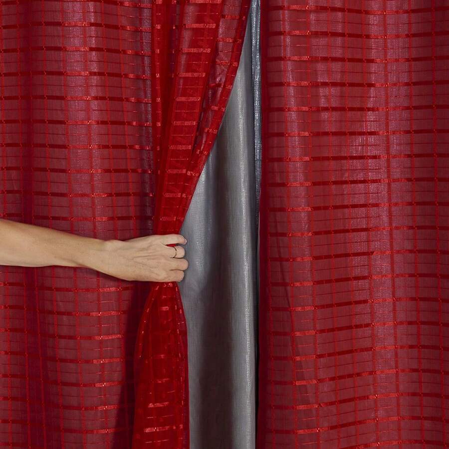 Cortina Blackout PVC Cinza com Tecido Voil Xadrez 2,80 m largura (esticado) x 2,30 m altura - Vermelho - Visão 1
