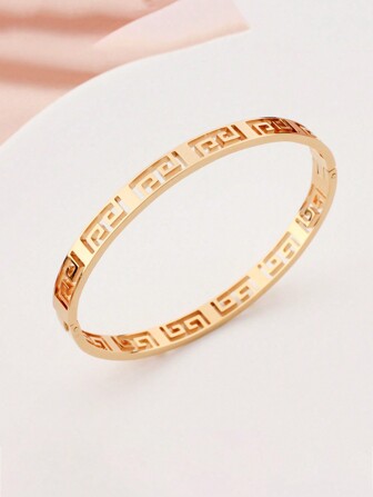 1pc Chic Fashion Goldon Stainless Steel Hollow Geometric Square Pattern Bracelet For Women