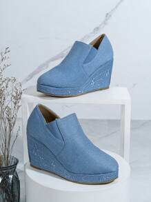 Women's Round Toe Wedge Heel Embroidered High Vamp Shoes - Baby Blue - View 5