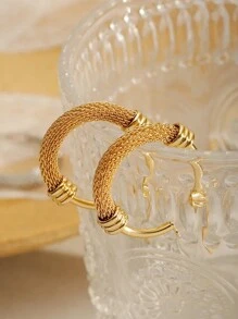 زوج واحد من الأقراط الدائرية المصنوعة من الفولاذ المقاوم للصدأ للنساء مع قلادة معدنية هندسية، هدية مجوهرات عصرية - الذهبي - مشاهدة 4