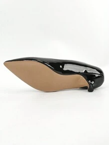 Chaussures à talons hauts 2024 pour femmes, nouvelle mode européenne/américaine, minimaliste et confortable, avec bout pointu/rond, moyenne/basse, talon épais, à enfiler. Polyvalent pour le travail/casual, printemps/automne, enrobé brillant. Chaussures classiques pour le bureau/les rassemblements sociaux