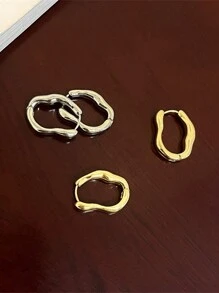 1 Paar asymmetrische, einfache, geometrische Ohrclips in Silberfarbe, geeignet für den täglichen Gebrauch von Frauen