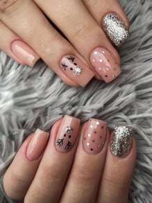 24入組聖誕鹿紋方形假指甲，閃閃發光的銀色可重複使用貼片指甲套裝，適用於日常和節慶穿戴的指甲用品 - 彩色 - 查看 1