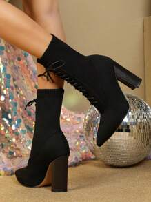 女士欧美新款英伦风舒适简约时尚法式高跟粗跟条纹高跟罗马风系带单脚尖头高筒靴适合社交活动和优雅风格、街头风格 - 黑色 - 查看 4