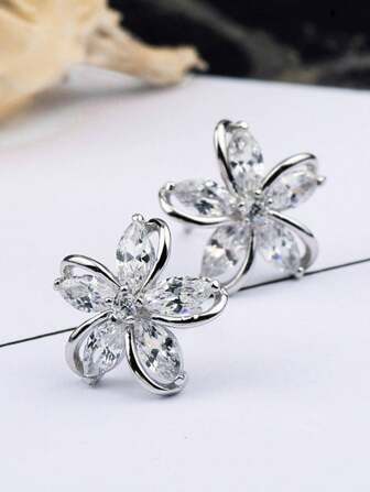 1 对新娘花瓣形方晶锆石耳钉适合女士日常佩戴优雅万圣节