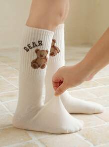 1 pereche de șosete înalte moale și confortabile, potrivite pentru toate anotimpurile