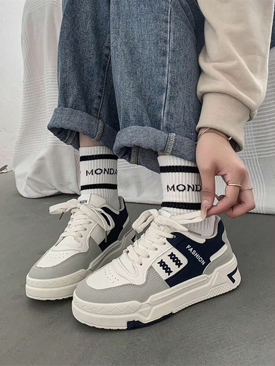 女款色塊復古休閒運動鞋,厚底設計