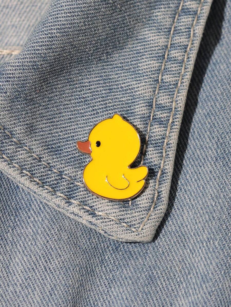 1只時尚的滴漆黃色小鴨別針,適合女性日常穿著,衣服,包包裝飾